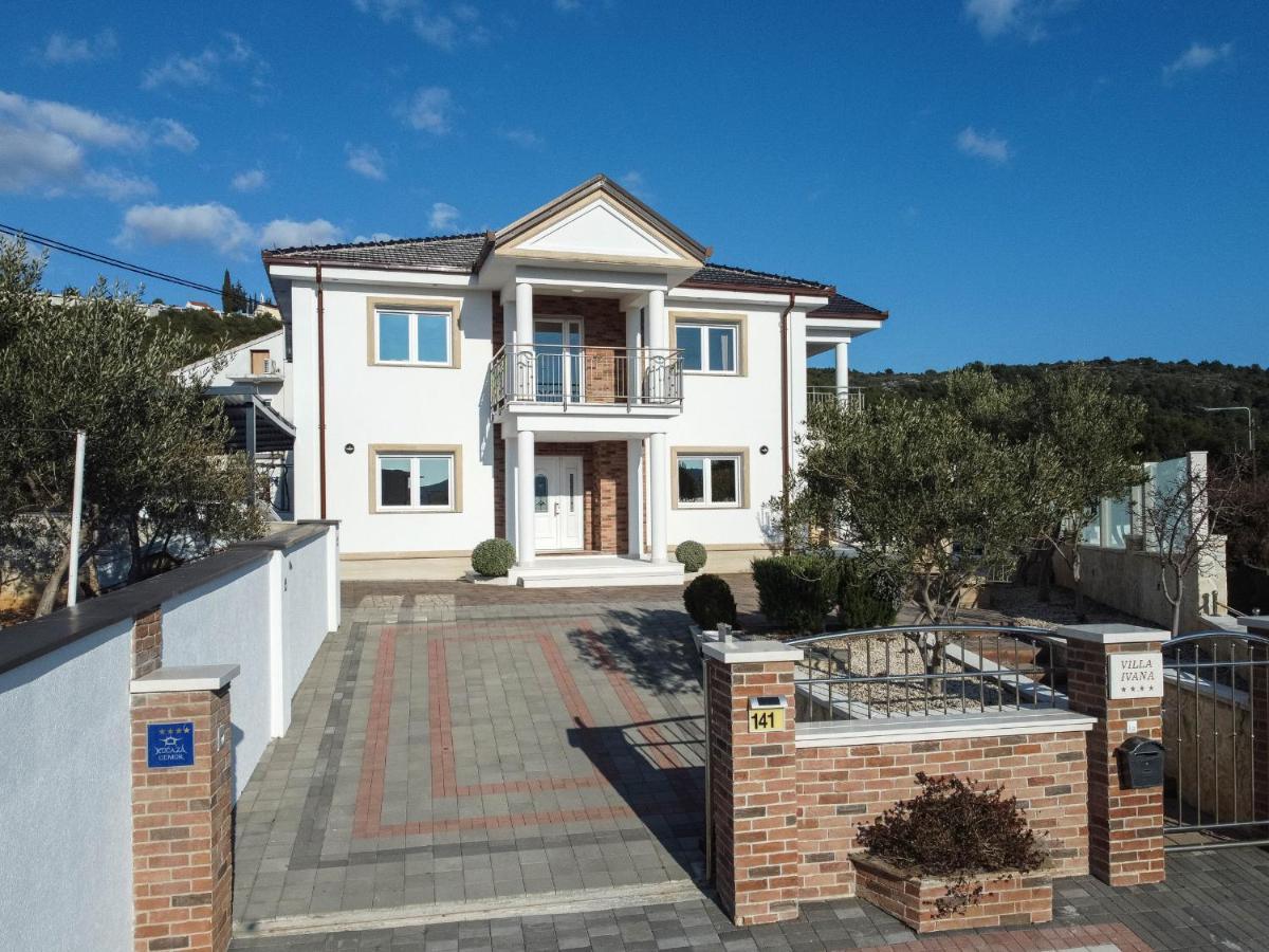 Luxury Villa Ivana 산책길 외부 사진